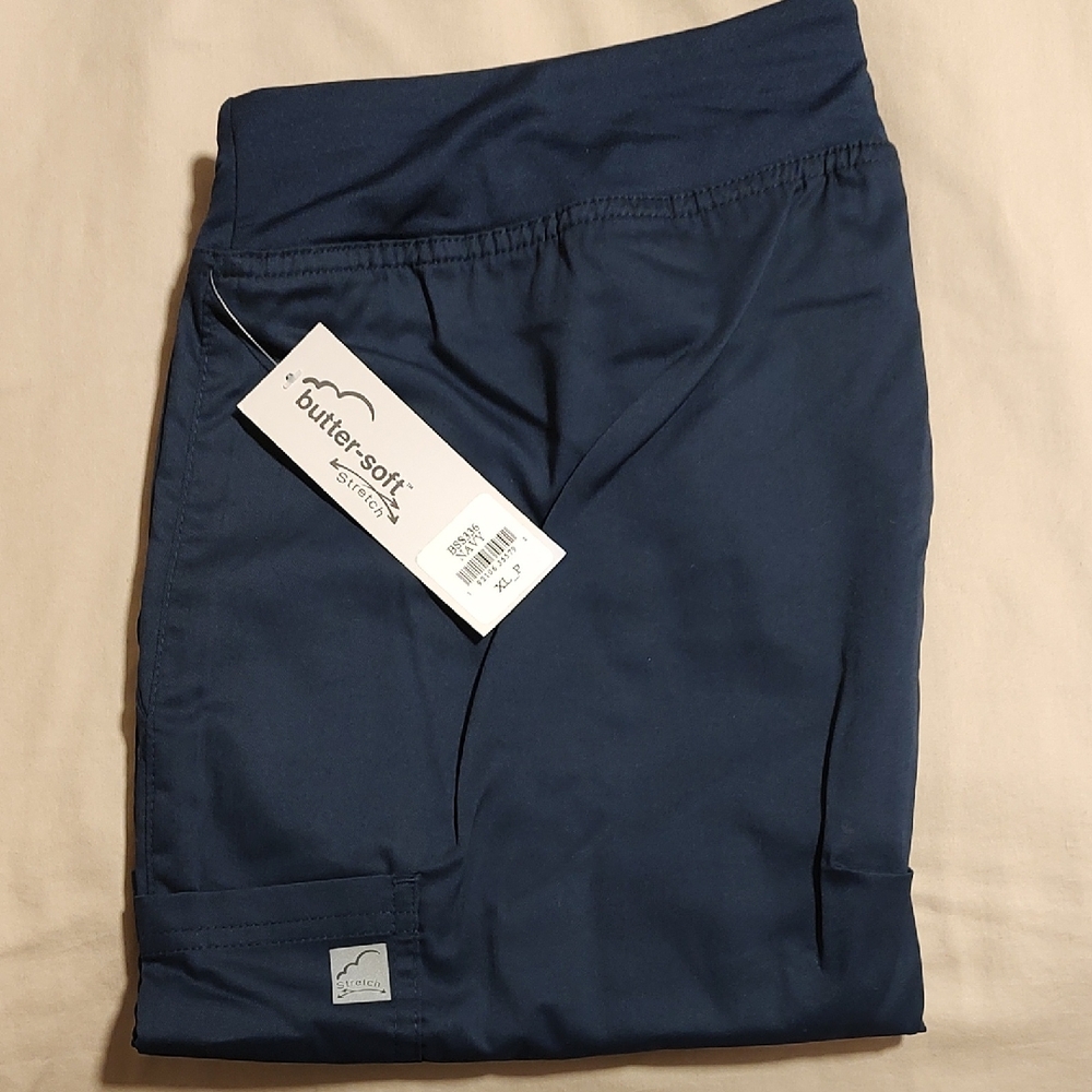 Uniform Advantage Navy Wide Leg Pants
